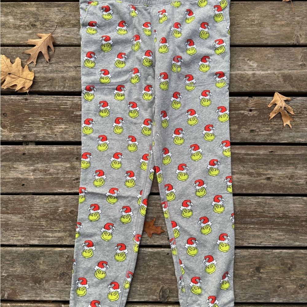 American Eagle Outfitters Gray Grinch PJ’s